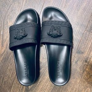 Mens authentic Versace palazzo pool slides size 12
